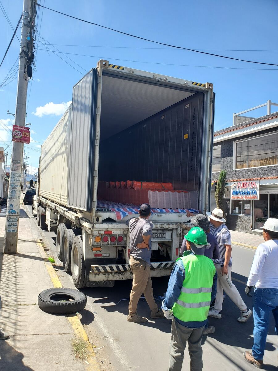 Descarga Tejas PVC Container